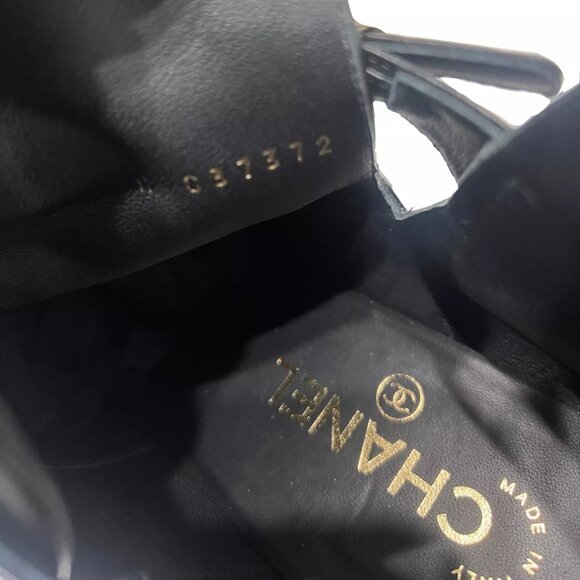 $1575 Chanel 21A Black Leather Velvet Toe Cap Logo Gold Strap Ankle Boot 10.5/41 - Picture 9 of 15
